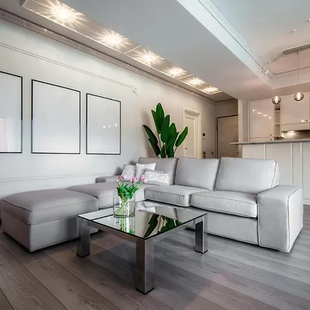 アパート Florissa - By Myhomeincomo *