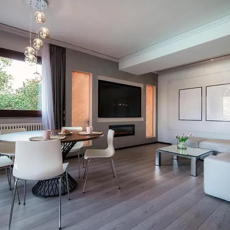 Florissa - By Myhomeincomo * Blevio