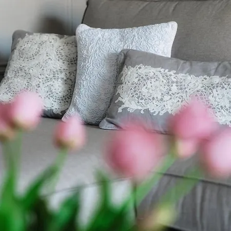 Lägenhet Florissa - By Myhomeincomo Blevio