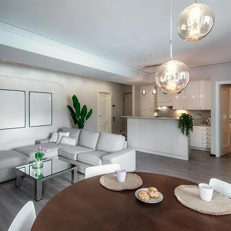 Florissa - By Myhomeincomo