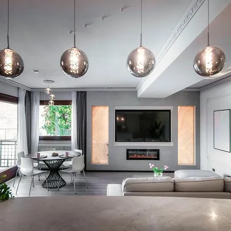 Florissa - By Myhomeincomo ブレーヴィオ